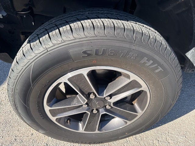 2023 Jeep Wrangler 4-Door Sahara 4x4