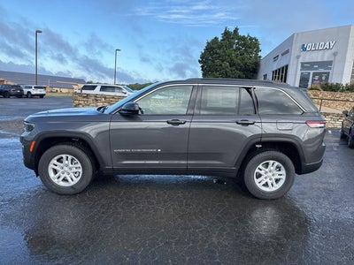 2025 Jeep Grand Cherokee GRAND CHEROKEE LAREDO 4X2