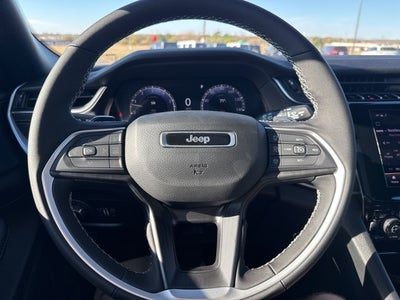 2025 Jeep Grand Cherokee GRAND CHEROKEE LAREDO X 4X2