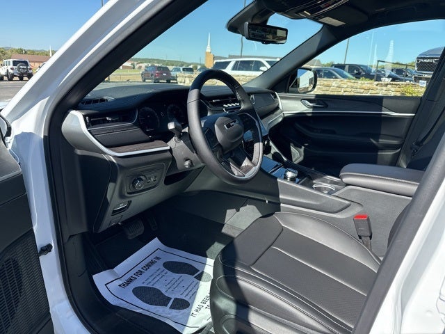 2025 Jeep Grand Cherokee GRAND CHEROKEE LIMITED 4X2