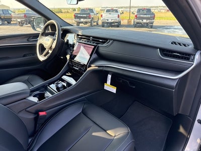 2025 Jeep Grand Cherokee GRAND CHEROKEE LIMITED 4X2