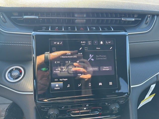 2025 Jeep Grand Cherokee GRAND CHEROKEE LAREDO X 4X4