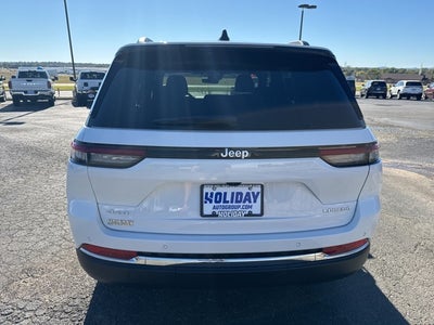 2025 Jeep Grand Cherokee GRAND CHEROKEE LAREDO X 4X4