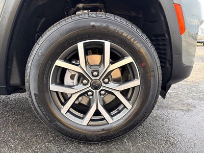 2027 Jeep Grand Cherokee GRAND CHEROKEE LAREDO X 4X4