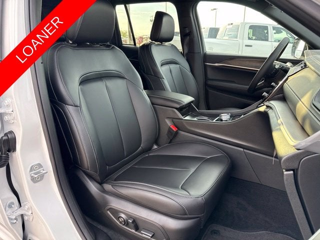 2027 Jeep Grand Cherokee GRAND CHEROKEE LIMITED 4X4