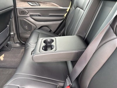 2027 Jeep Grand Cherokee GRAND CHEROKEE LIMITED 4X4