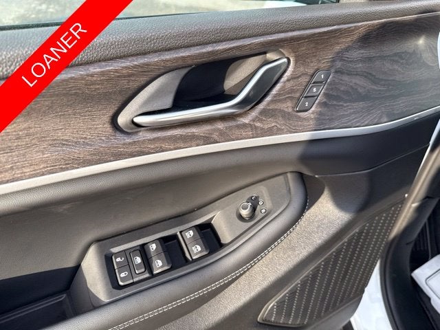 2027 Jeep Grand Cherokee GRAND CHEROKEE LIMITED 4X4
