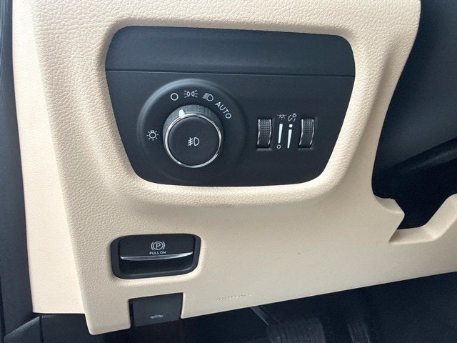 2027 Jeep Grand Cherokee GRAND CHEROKEE LIMITED 4X4