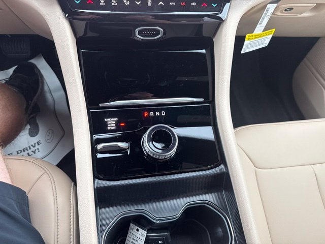 2027 Jeep Grand Cherokee GRAND CHEROKEE LIMITED 4X4