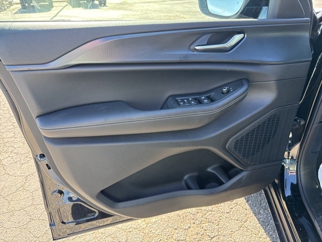 2025 Jeep Grand Cherokee GRAND CHEROKEE L ALTITUDE 4X4