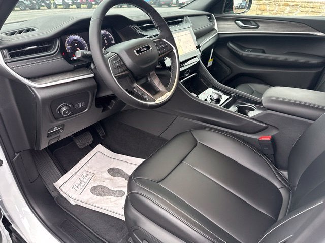 2027 Jeep Grand Cherokee GRAND CHEROKEE L LIMITED 4X4