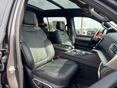 2026 Jeep Grand Wagoneer GRAND WAGONEER UPLAND 4X4