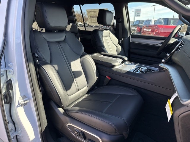 2026 Jeep Grand Wagoneer GRAND WAGONEER LIMITED ALTITUDE 4X4