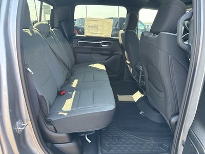 2025 RAM Ram 1500 RAM 1500 LONE STAR CREW CAB 4X2 5'7' BOX