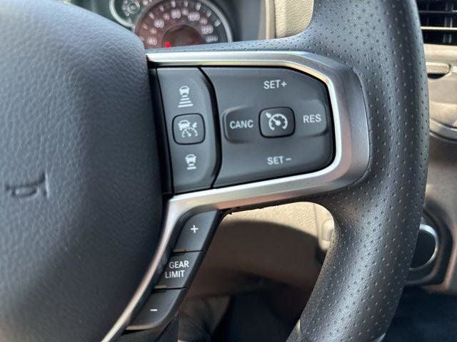 2025 RAM Ram 1500 RAM 1500 TRADESMAN QUAD CAB 4X4 6'4' BOX