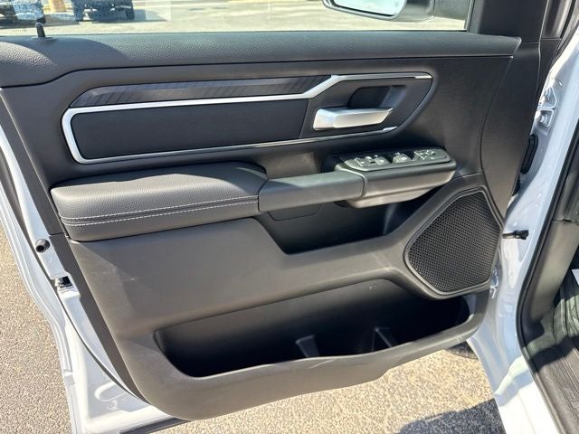 2026 RAM 1500 RAM 1500 LONE STAR CREW CAB 4X4 5'7' BOX