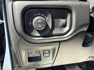 2026 RAM 1500 RAM 1500 LONE STAR CREW CAB 4X4 5'7' BOX