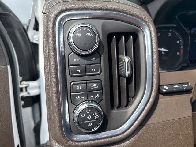 2023 GMC Sierra 2500HD 4WD Crew Cab Standard Bed Denali