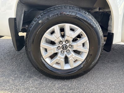 2023 Nissan Frontier Crew Cab SV 4x4