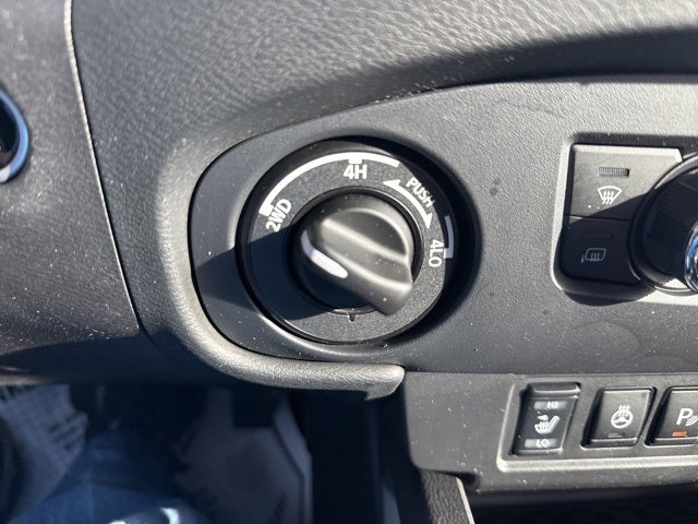 2023 Nissan Frontier Crew Cab SV 4x4