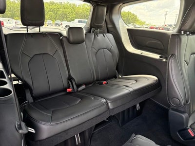 2027 Chrysler Pacifica PACIFICA SELECT