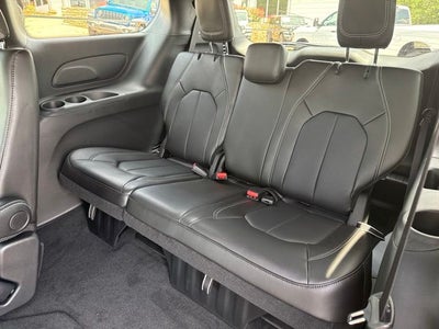 2027 Chrysler Pacifica PACIFICA SELECT