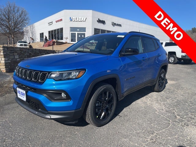 2025 Jeep Compass COMPASS LATITUDE 4X4