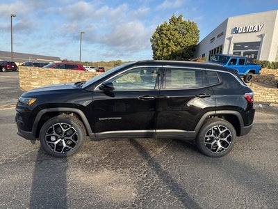 2026 Jeep Compass COMPASS LIMITED 4X4
