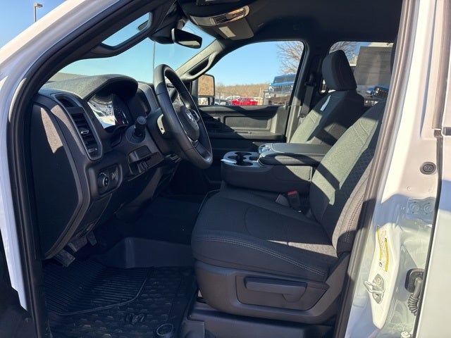 2026 RAM Ram 2500 RAM 2500 WARLOCK CREW CAB 4X4 6'4' BOX