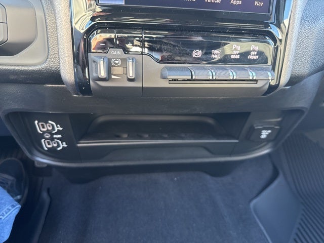 2026 RAM Ram 2500 RAM 2500 WARLOCK CREW CAB 4X4 6'4' BOX