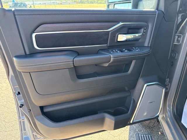 2027 RAM Ram 2500 RAM 2500 LARAMIE MEGA CAB 4X4 6'4' BOX