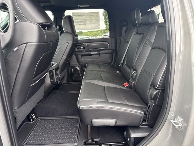 2027 RAM Ram 2500 RAM 2500 LIMITED MEGA CAB 4X4 6'4' BOX