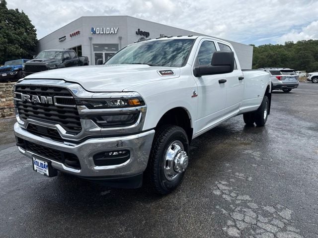 2026 RAM 3500 Tradesman Crew Cab 4x4 8' Box
