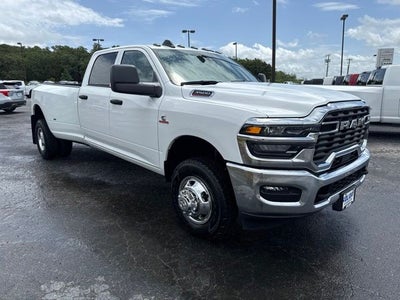 2026 RAM 3500 Tradesman Crew Cab 4x4 8' Box