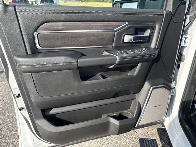 2026 RAM Ram 3500 RAM 3500 LARAMIE CREW CAB 4X4 8' BOX