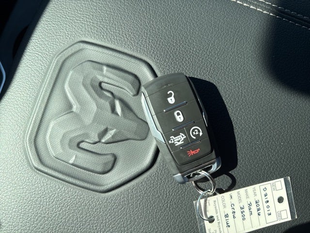 2026 RAM Ram 3500 RAM 3500 LARAMIE CREW CAB 4X4 8' BOX