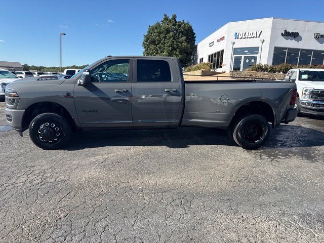 2027 RAM Ram 3500 RAM 3500 LARAMIE CREW CAB 4X4 8' BOX
