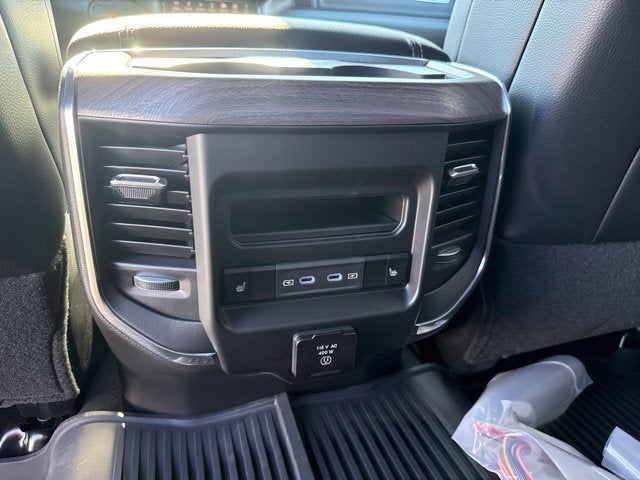 2027 RAM Ram 3500 RAM 3500 LARAMIE CREW CAB 4X4 8' BOX