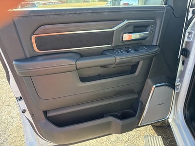 2026 RAM Ram 3500 RAM 3500 LARAMIE CREW CAB 4X4 8' BOX