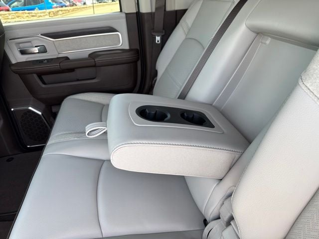 2026 RAM Ram 3500 RAM 3500 LARAMIE MEGA CAB 4X4 6'4' BOX