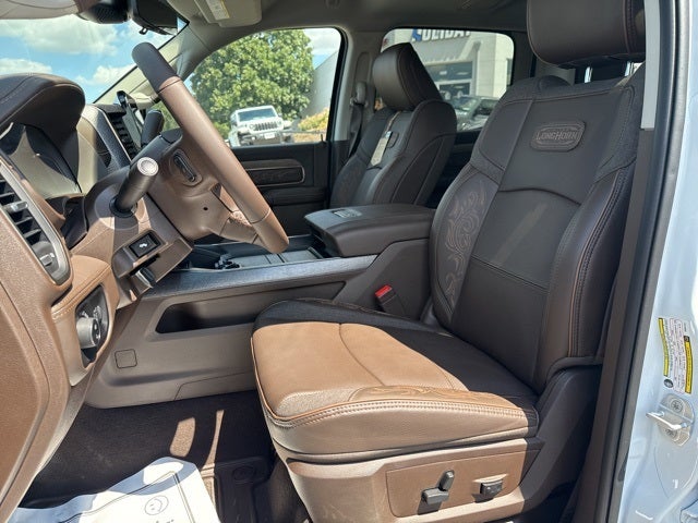 2025 RAM Ram 3500 RAM 3500 LIMITED LONGHORN CREW CAB 4X4 8' BOX