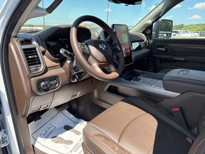 2025 RAM Ram 3500 RAM 3500 LIMITED LONGHORN CREW CAB 4X4 8' BOX