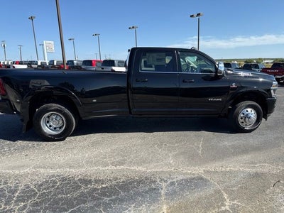 2026 RAM 3500 RAM 3500 LIMITED LONGHORN CREW CAB 4X4 8' BOX