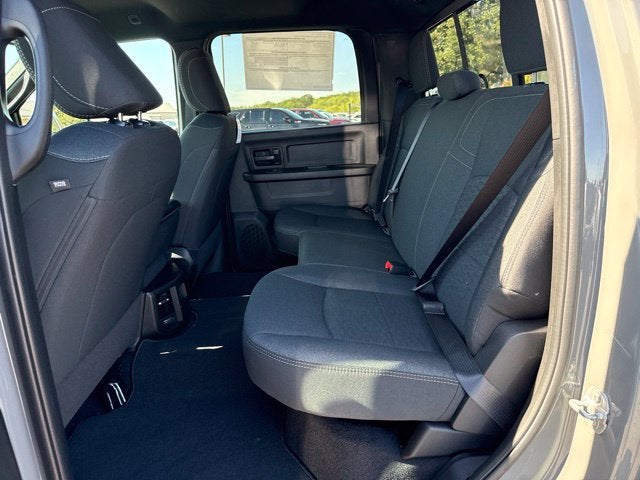 2027 RAM Ram 2500 RAM 2500 BLACK EXPRESS CREW CAB 4X4 6'4' BOX