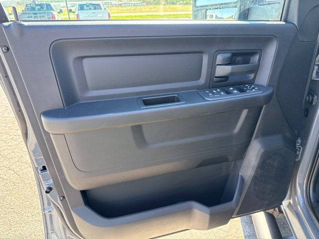 2027 RAM Ram 2500 RAM 2500 BLACK EXPRESS CREW CAB 4X4 6'4' BOX