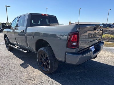 2027 RAM Ram 2500 RAM 2500 BLACK EXPRESS CREW CAB 4X4 6'4' BOX