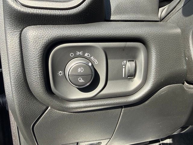 2026 RAM 2500 RAM 2500 TRADESMAN CREW CAB 4X4 6'4' BOX