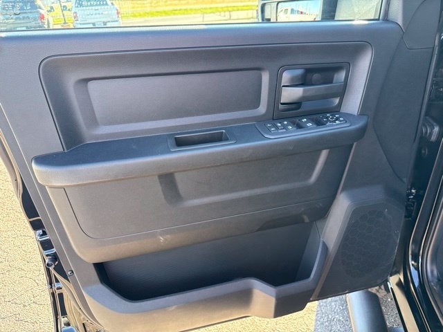 2027 RAM Ram 2500 RAM 2500 BLACK EXPRESS CREW CAB 4X4 6'4' BOX