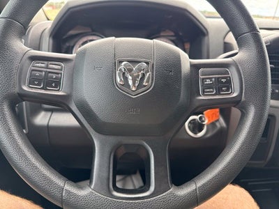 2018 RAM 2500 Tradesman Crew Cab 4x4 6'4' Box