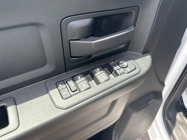 2026 RAM 2500 RAM 2500 TRADESMAN CREW CAB 4X4 6'4' BOX